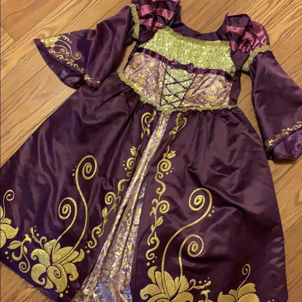 Girls Rapunzel dress.